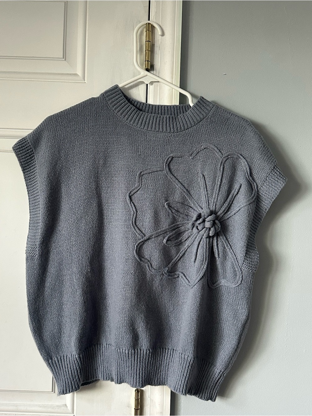 Flower Short Sleeve Sweater